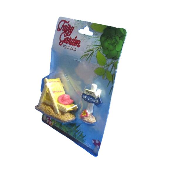 Fairy Garden Miniature Figurines Beach Lounge Chair and Welcome Sign DIY Display - Picture 2 of 2